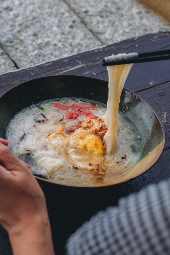 【馬祖美食推薦】鏡沃小吃部、芹沃咖啡烘焙館、龍和閔東風味館、依嬤的店、夫人咖啡館、馬祖伴手禮